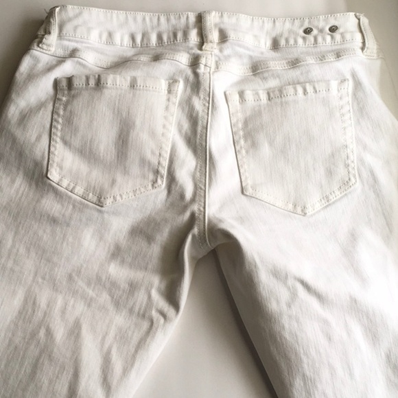 CAbi jeans women's size 2 white slim boyfriend women’s size 2 - Picture 4 of 15